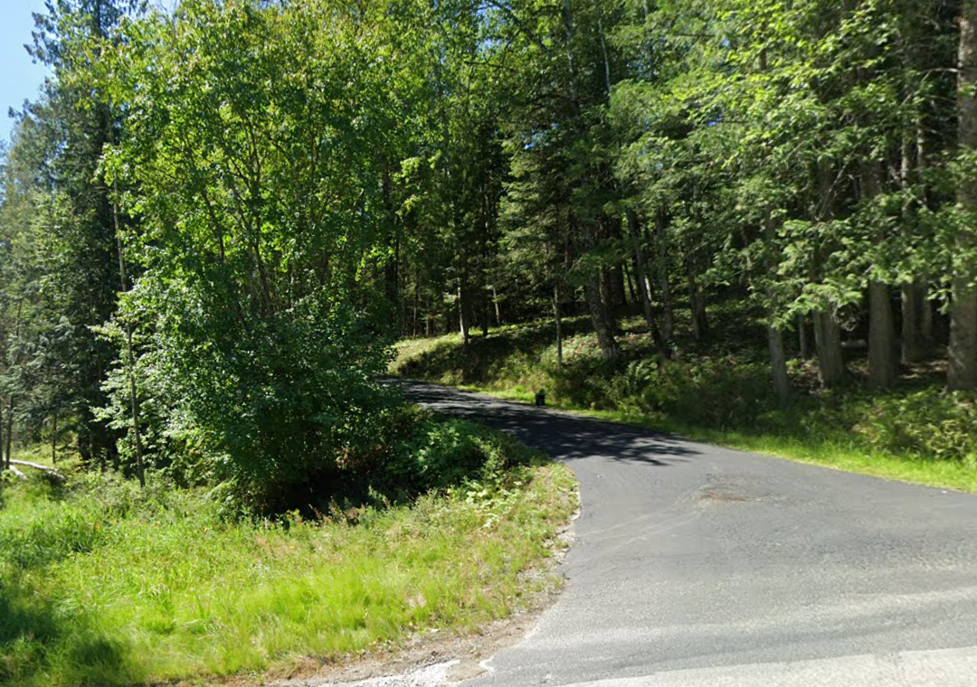 Sandpoint bike paths and bay views